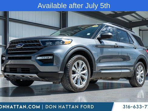 Used 2022 Ford Explorer XLT w/ Equipment Group 202A AWD/4WD image 1
