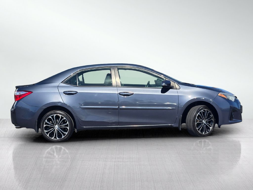 Used 2016 Toyota Corolla FWD image 3