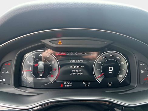 Used 2025 Audi Q7 2.0T Premium image 26