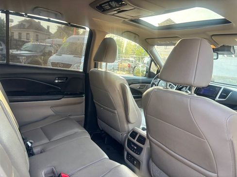 Used 2016 Honda Pilot Touring image 46