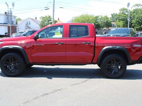 Used 2024 Chevrolet Colorado Trail Boss w/ Technology Package AWD/4WD image 4