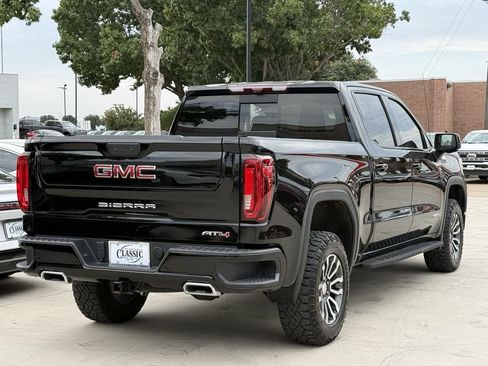 Used 2021 GMC Sierra 1500 AT4 w/ AT4 Premium Package AWD/4WD image 4