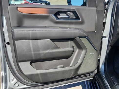 New 2026 GMC Yukon XL Denali image 11