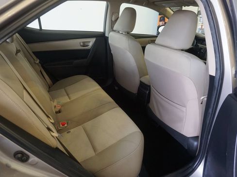 Used 2015 Toyota Corolla LE FWD image 19