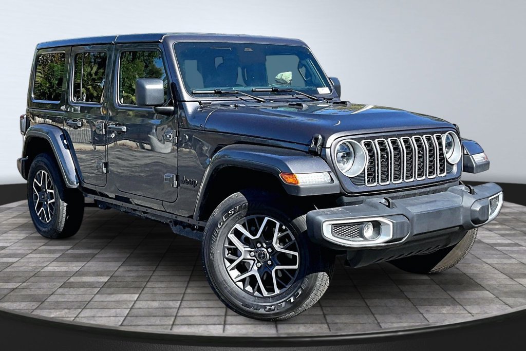 Used 2026 Jeep Wrangler Unlimited Sahara AWD/4WD image 33