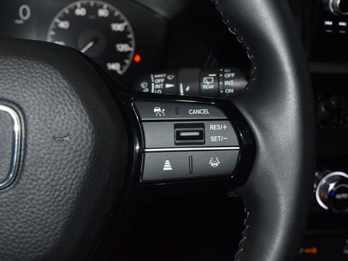 Used 2025 Honda CR-V EX-L image 10