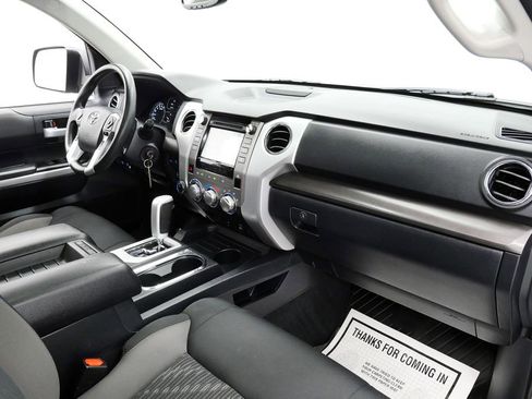 Used 2018 Toyota Tundra SR5 AWD/4WD image 16