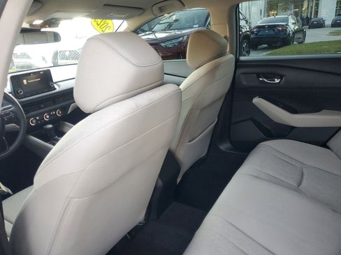 Used 2023 Honda Accord LX image 12