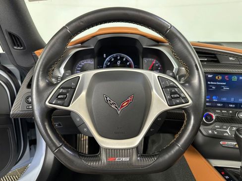 Used 2019 Chevrolet Corvette Z06 w/ Z07 Performance Package image 18