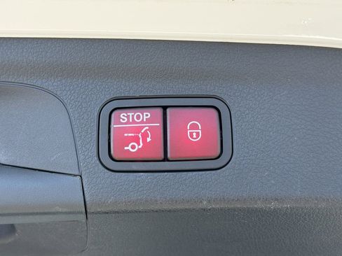 Used 2022 Mercedes-Benz GLE 350 image 13