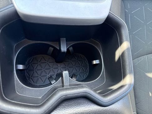 Used 2023 Toyota RAV4 AWD Hybrid image 28