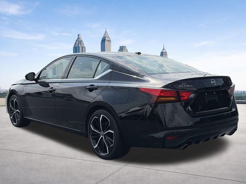 Certified 2025 Nissan Altima 2.5 SR w/ SR Premium Package FWD image 3