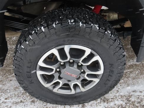 Used 2024 GMC Sierra 3500 SLE image 13