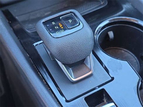 Used 2021 Nissan Rogue SV w/ Premium Package image 25