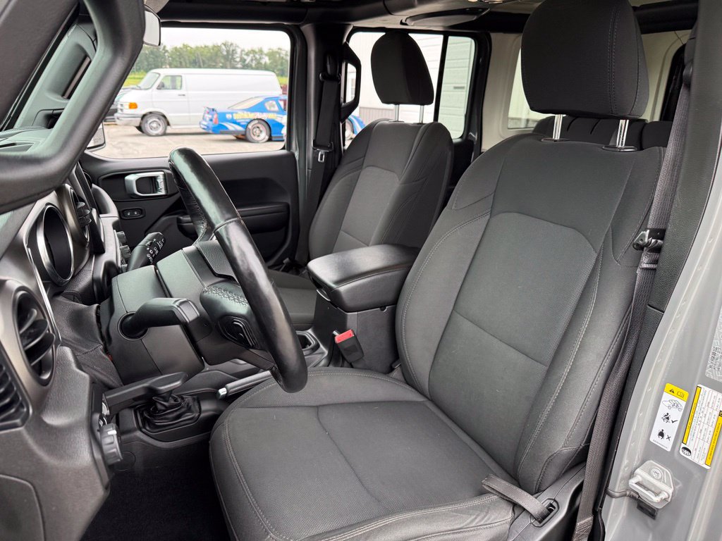 Used 2019 Jeep Wrangler Unlimited Sport S AWD/4WD image 13