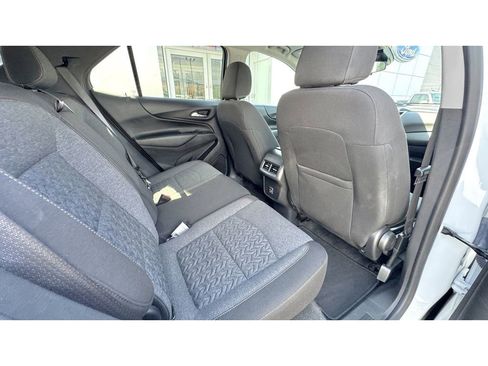 Used 2024 Chevrolet Equinox LT image 11