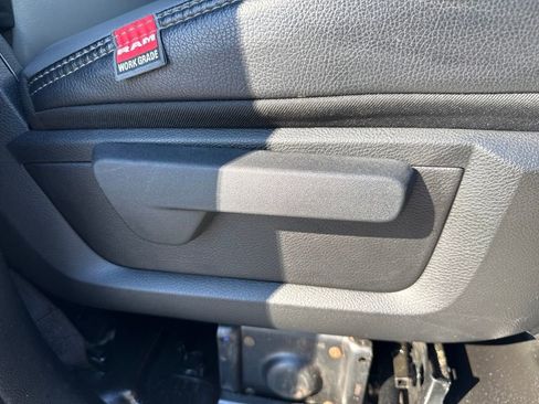 Used 2023 RAM 3500 Tradesman w/ Chrome Appearance Group image 31