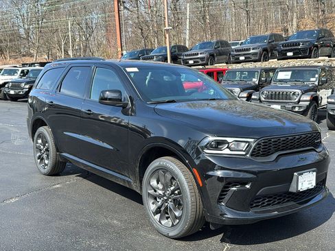 New 2026 Dodge Durango GT image 3