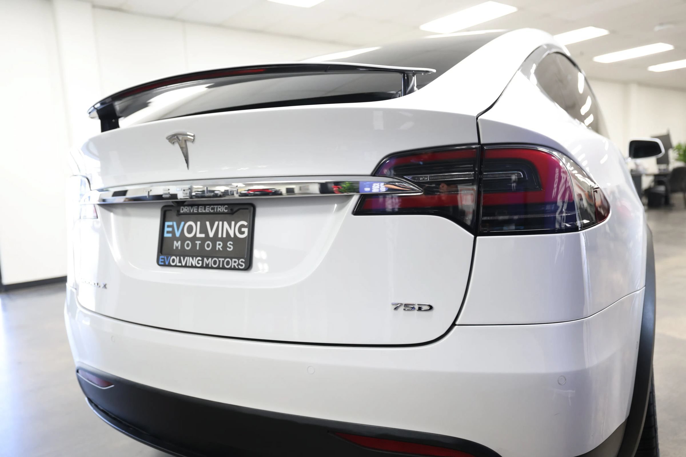 Used 2016 Tesla Model X 75D AWD/4WD image 15