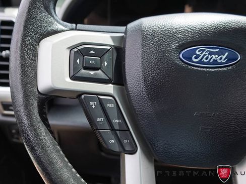 Used 2018 Ford F250 Lariat w/ Lariat Ultimate Package AWD/4WD image 29