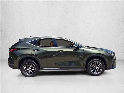 Used 2025 Lexus NX 250 FWD w/ Towing Package (2000 Lbs) image 4