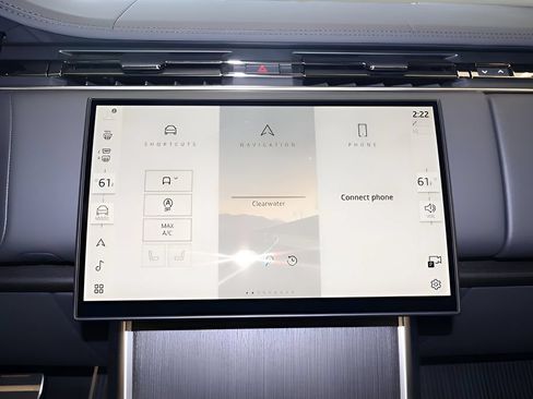 New 2025 Land Rover Range Rover SE AWD/4WD image 19