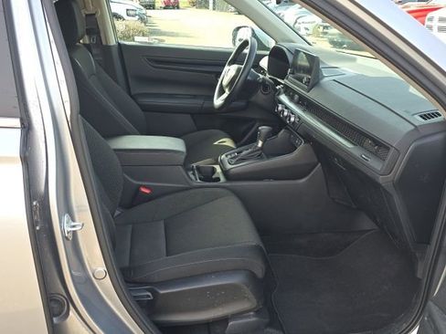 Used 2024 Honda CR-V EX image 11