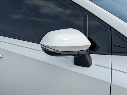 Used 2020 Toyota Corolla SE FWD image 12