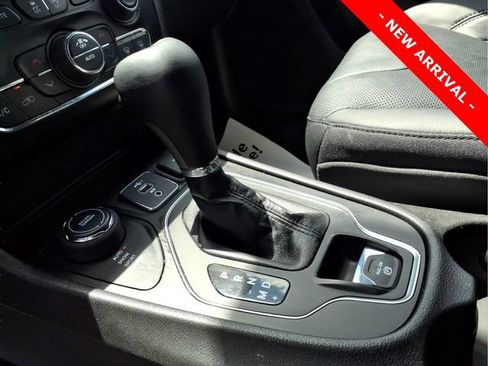 Used 2021 Jeep Cherokee Latitude Lux 80th Anniv w/ Quick Order Package 26U 80TH AWD/4WD image 20