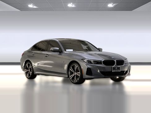 Certified 2023 BMW 330e w/ Driving Assistance Package image 7
