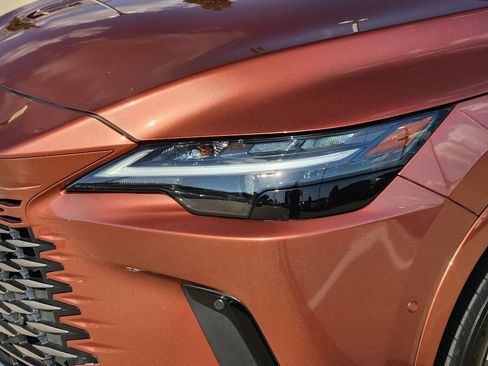Used 2023 Lexus RX 350 Premium Plus w/ Cold Area Package FWD image 9