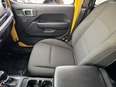 Used 2019 Jeep Wrangler Unlimited Sport S image 22