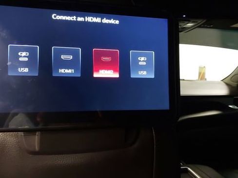 Used 2022 GMC Yukon Denali w/ Denali Ultimate Package AWD/4WD image 36