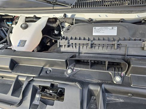 Used 2024 GMC Savana 2500 w/ Driver Convenience Package image 33