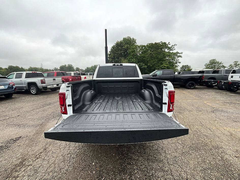 New 2027 RAM 3500 Big Horn AWD/4WD image 8