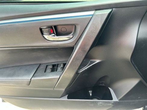 Used 2016 Toyota Corolla S image 7