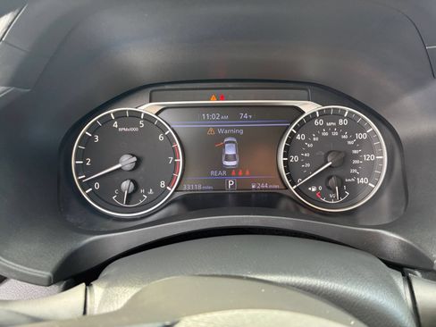 Used 2025 Nissan Altima 2.5 SV FWD image 39