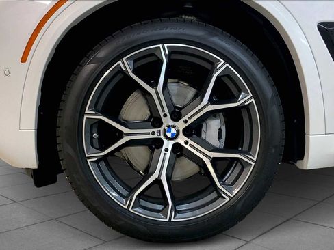 New 2026 BMW X5 xDrive40i w/ M Sport Package image 11