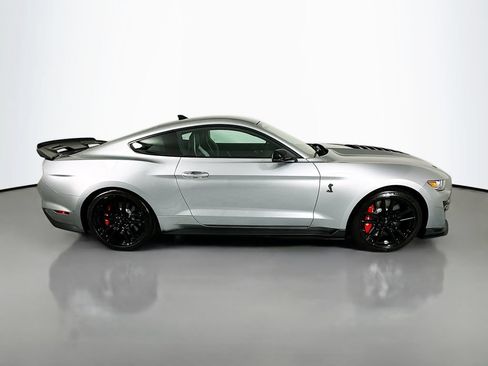Used 2020 Ford Mustang Shelby GT500 w/ Technology Package RWD image 8