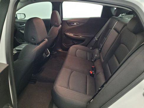 Used 2024 Chevrolet Malibu LT FWD image 18