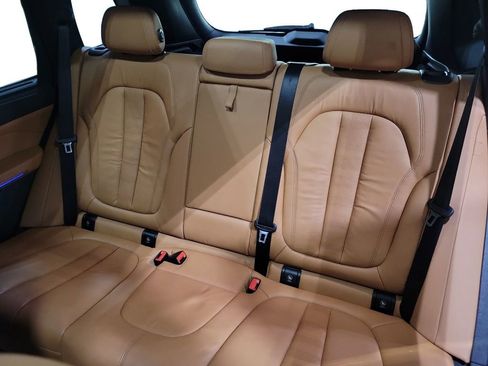 Used 2019 BMW X5 xDrive40i w/ Executive Package image 22