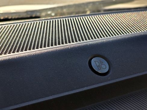 Used 2024 Ford Expedition Limited image 21