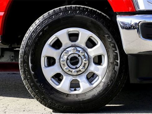 Used 2024 Ford F250 XLT w/ FX4 Off-Road Package image 2