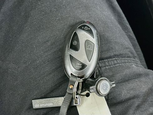 Used 2025 Hyundai Kona SEL FWD image 25
