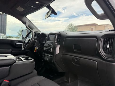 Used 2022 GMC Sierra 2500 Pro w/ Gooseneck/5TH Wheel Package AWD/4WD image 29