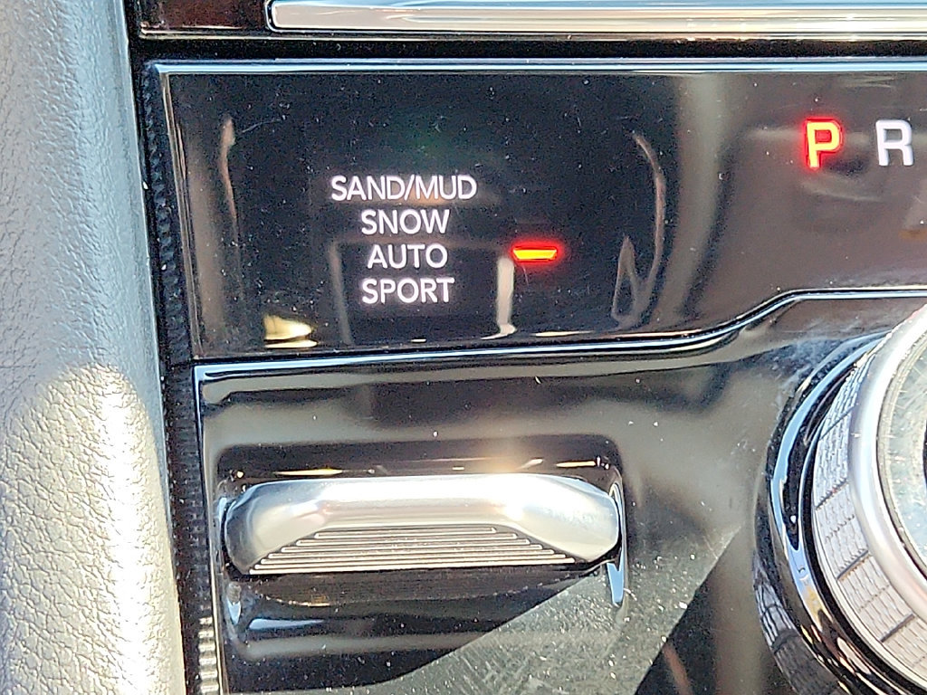 Used 2024 Jeep Grand Cherokee Limited AWD/4WD image 26