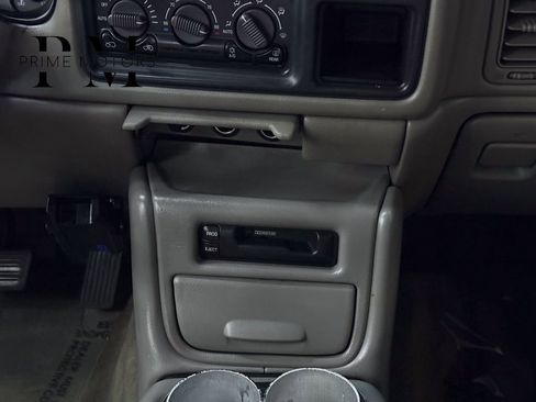 Used 2002 GMC Sierra 2500 SLE w/ SLT Marketing Option Pkg image 23