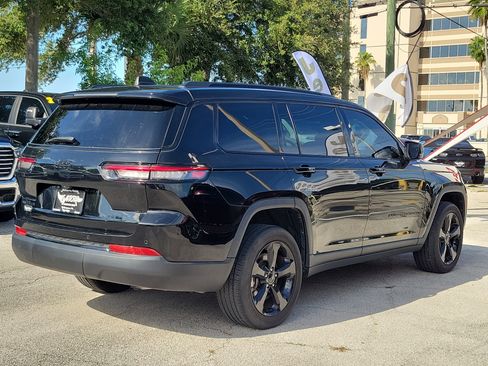 Used 2023 Jeep Grand Cherokee L Laredo AWD/4WD image 4