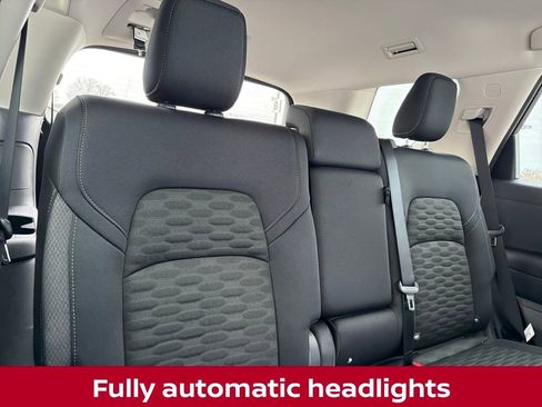 New 2025 Nissan Pathfinder SV w/ Black Appearance Package image 38