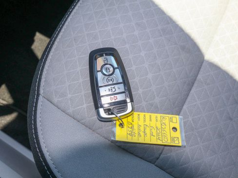 Used 2024 Ford Escape Active AWD/4WD image 25